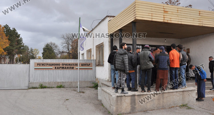 Иракчани и сирийци се караха за храна в лагера в Харманли