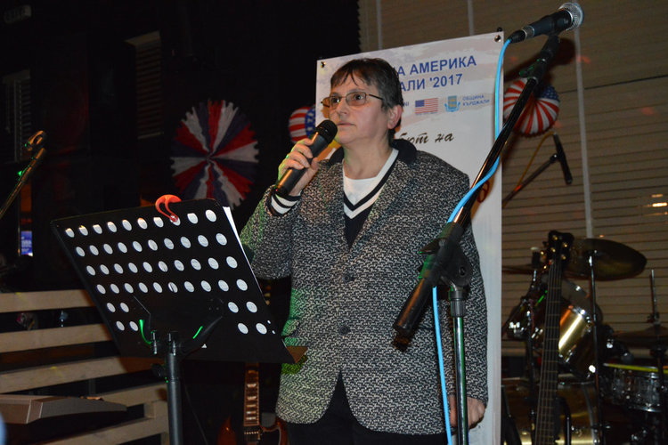 КЕФ Бенд взриви публиката с изпълнения на джаз-легендата Ела Фицджералд 