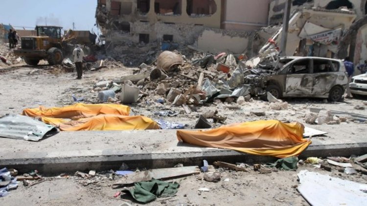 Най-малко 18 убити и 25 ранени при експлозия на кола бомба в Могадишу