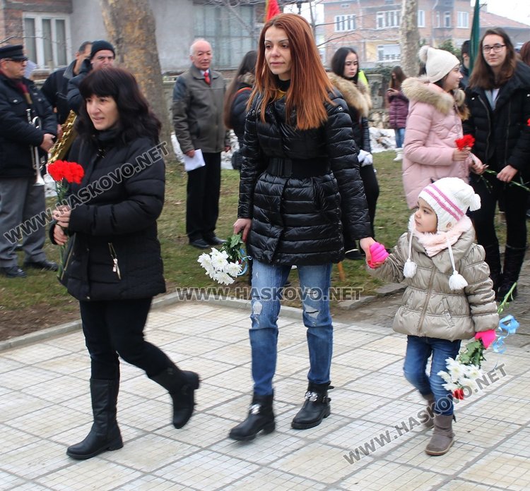 Димитровградчани сведоха глава пред делото на Левски