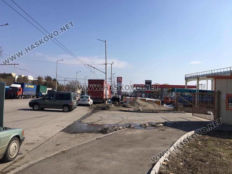 Катастрофа спря тролей 308 в Хасково