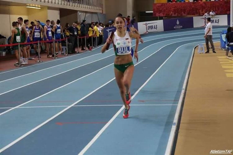 Това са последните метри на победното и бягане на 1500м в Истанбул.