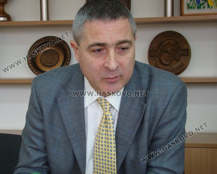 Росен Кузев