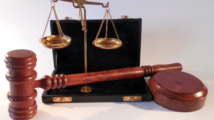 Предаваме на Италия наш сводник