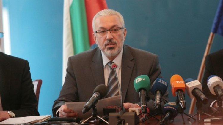 Отлагат пръстовия отпечатък извън болниците