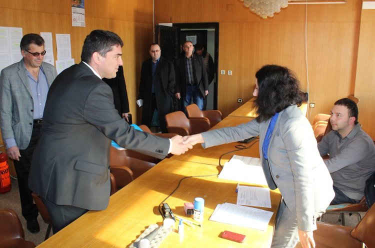  В 14.00 ч. водачът на листата Стефан Димитров, заедно с представители на партиите в Реформаторския блок се регистрира за участие в изборите