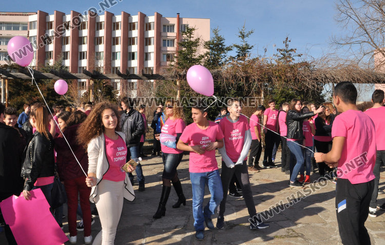 Жертва на насилие във всеки клас, гимназисти с послания срещу тормоза