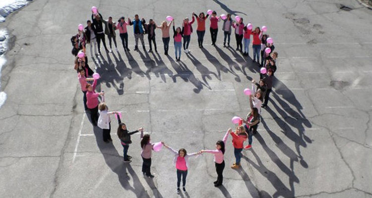 В Първомай отбелязват Деня на розовата фланелка