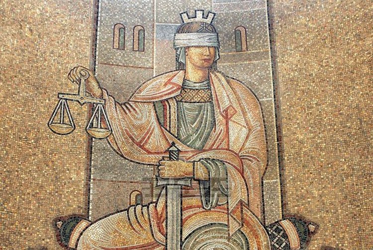 Пловдивски предприемач завежда дела, иска по 500 бона от всяка медия, уронила престижа му