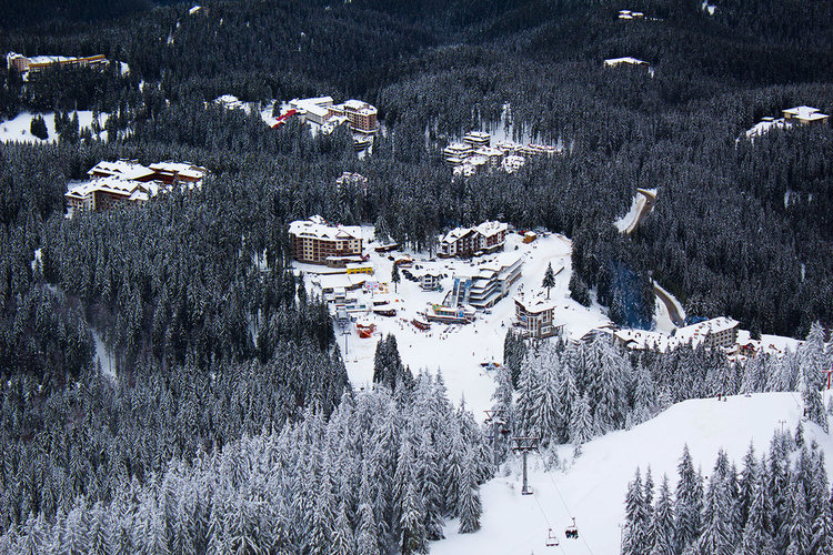 Англичани съдят управител на хотел от Смолян за разбитите им апартаменти