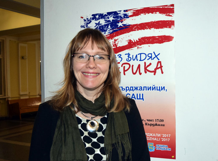 Анджела Родел