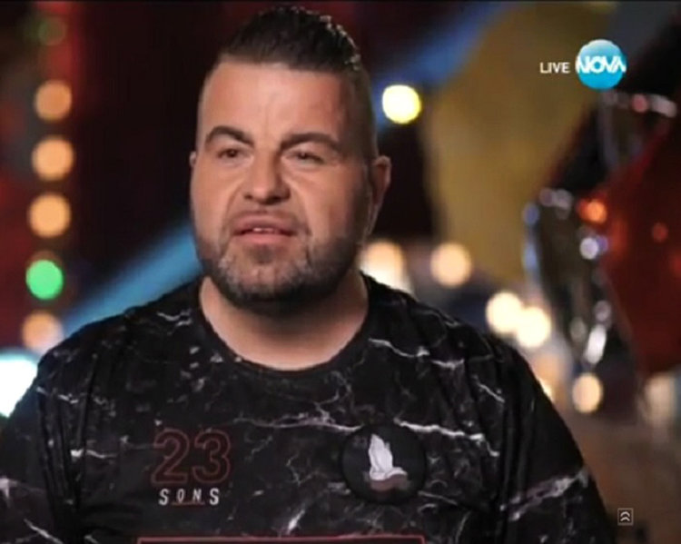 Почина Роро Кавалджиев