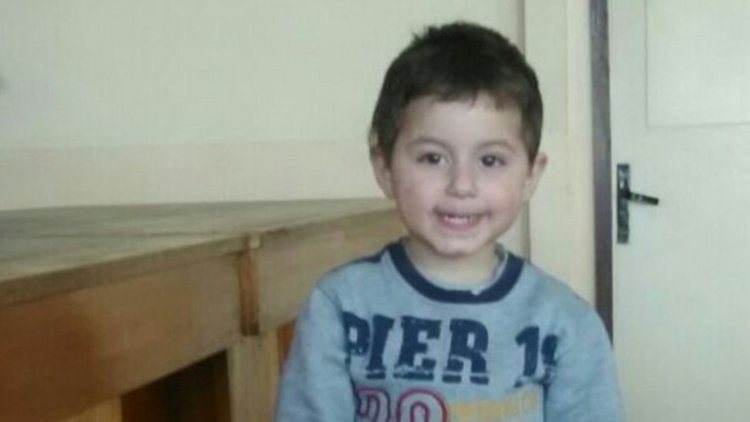 Втори ден издирват близките на 2-годишно момченце