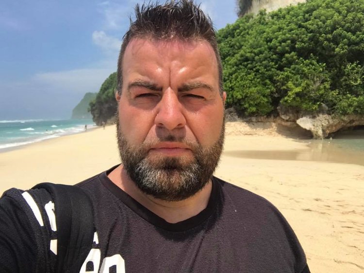 Почина Роро Кавалджиев