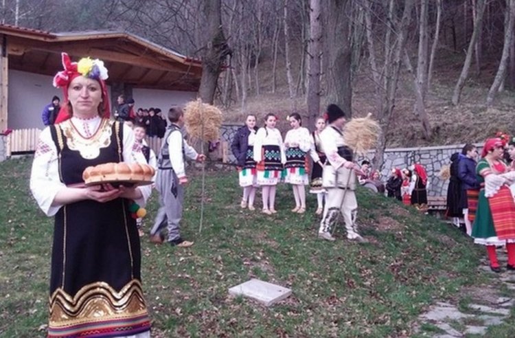 Сирни Заговезни - ден за прошка