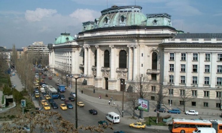 По-солени такси за студентите в Софийския университет