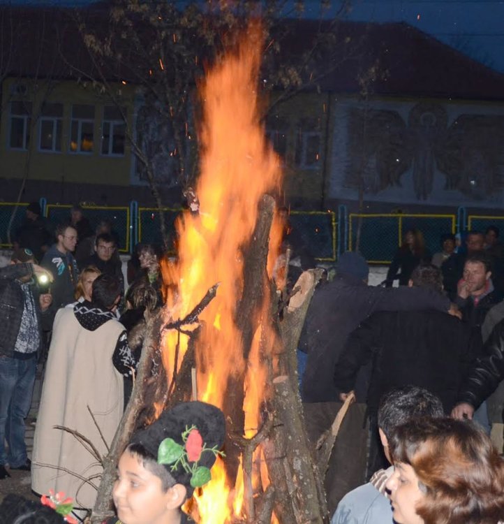 Обичаят "Оратник" пресъздадоха за поредна година в димитровградското село Крепост