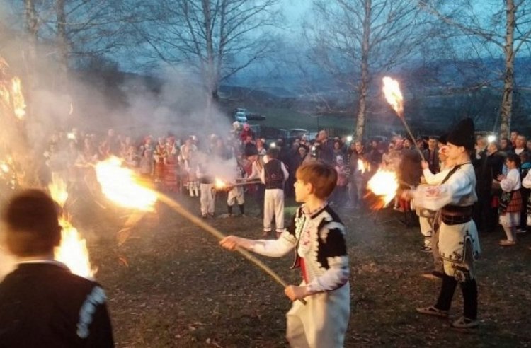 Сирни Заговезни - ден за прошка