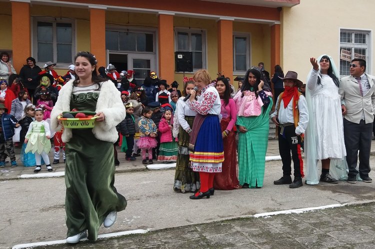 Кукери от Орехово гониха злите духове от Караджалово