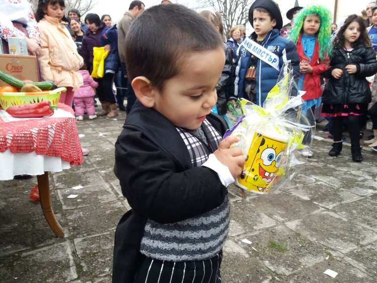 Кукери от Орехово гониха злите духове от Караджалово