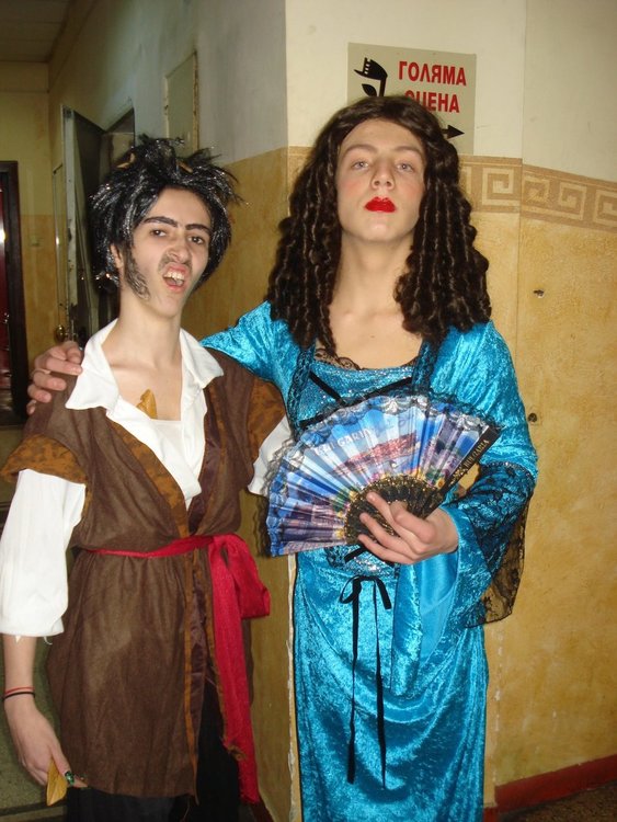 Ученическият театър на ПГПЧЕ “Иван Вазов“ в Смолян с първа награда от конкурс за постановка на испански език