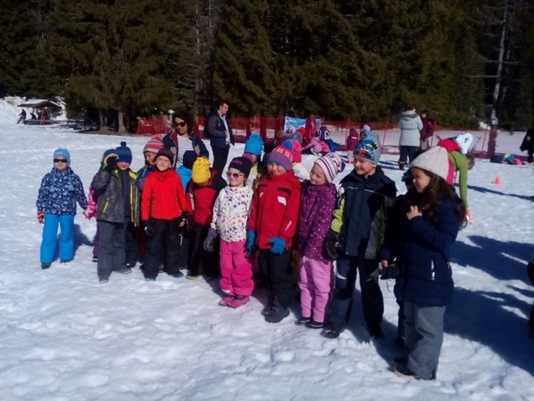 Над 400 деца се включиха в Зимно предизвикателство`2017, община Смолян наградена с плакет за организирането му