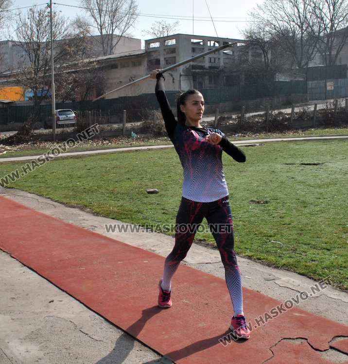 Йорданка Стоянова