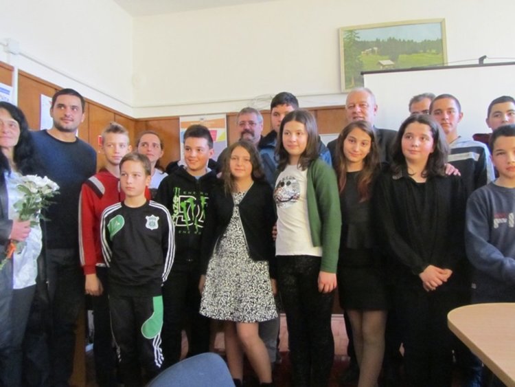 Мариела и Калин от Смолян заминават за Световните зимни игри на Спешъл Олимпикс 