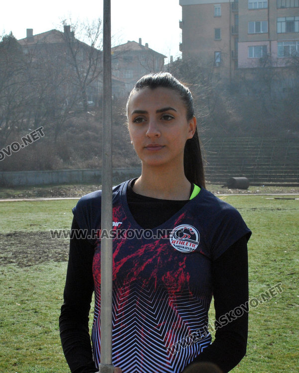 Йорданка Стоянова вицешампион, заби копието на 30.87 м 