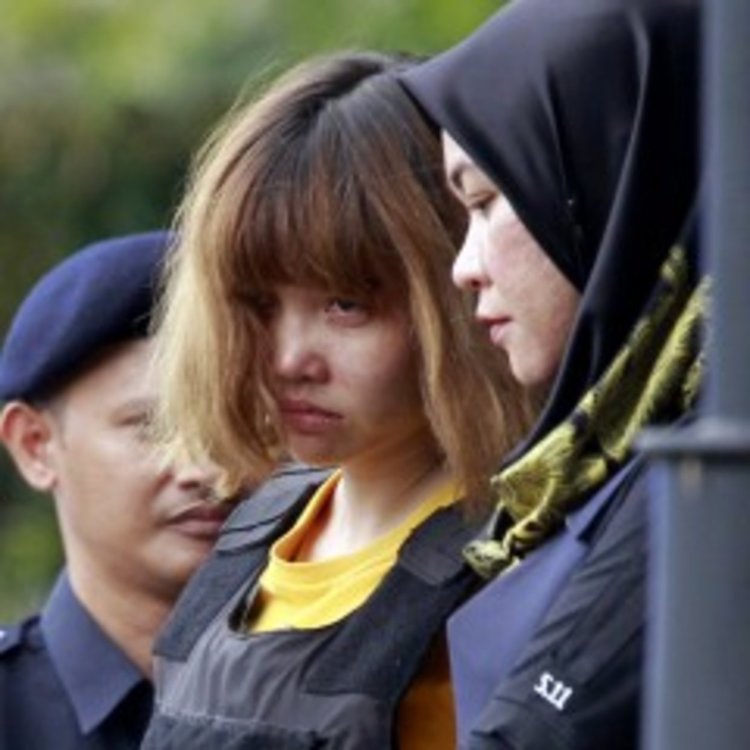 Малайзия повдигна обвинения за убийството на Ким Чен-нам