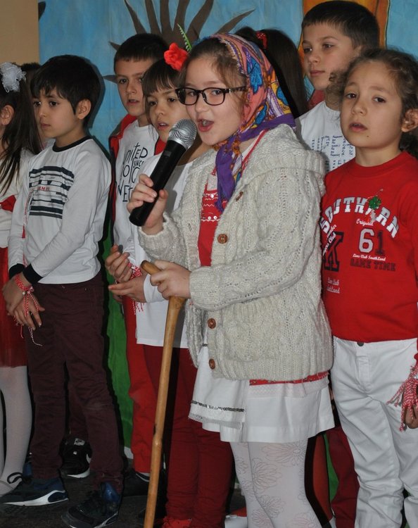 Историята на мартеницата пресъздадоха първокласници от ОУ "П.Славейков"