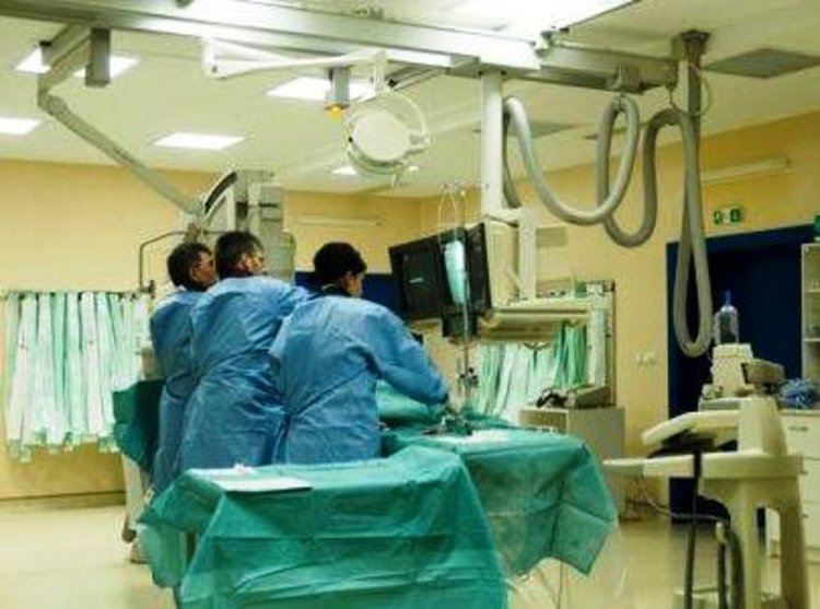 Пострадалото от джакузи дете все още е с опасност за живота