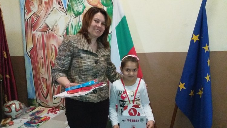 Наградиха най-добрите майстори на мартеници в Караджалово