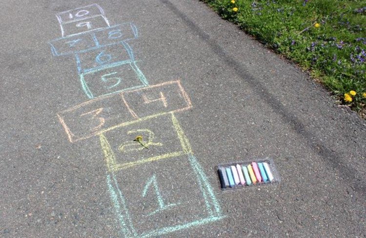 „Форд“ удари дете, малчуганът внезапно изскочил на платното