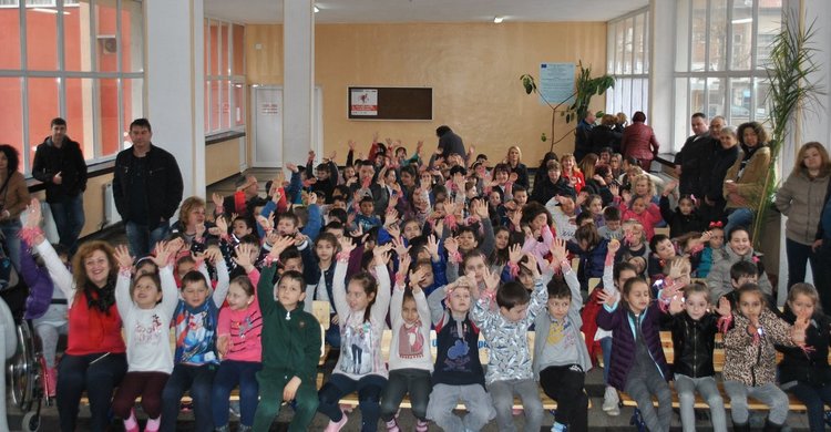 Историята на мартеницата пресъздадоха първокласници от ОУ "П.Славейков"