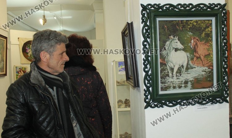 80 гоблена показва мартенска изложба в Димитровград