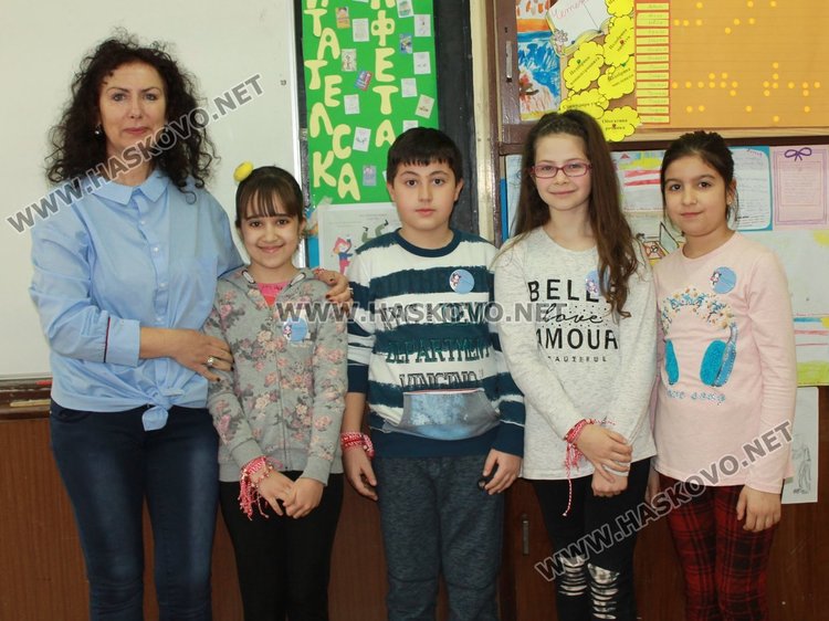 Сред първите участници в щафетатата, прочели и най-много книги са третокласниците с ръководител Стела Иванова