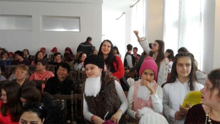 Благотворителен мартенски базар в помощ на Дани в Деня на самодееца