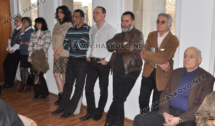 Професори в научна конференция за Деня на историка и 3 март