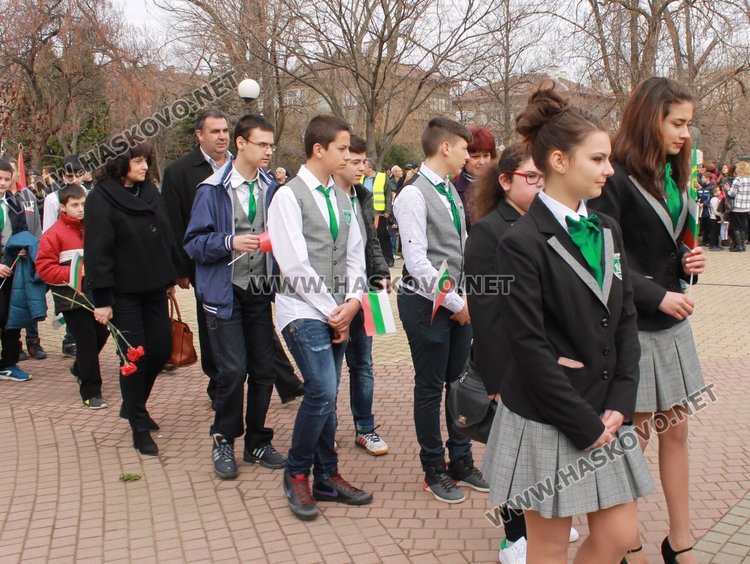 С общоградско тържество Димитровград отбеляза националния празник 3 март