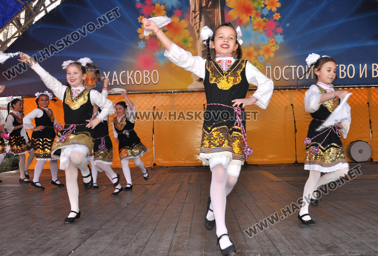 Стотици на площада за 3 март, слова разплакаха хасковлии