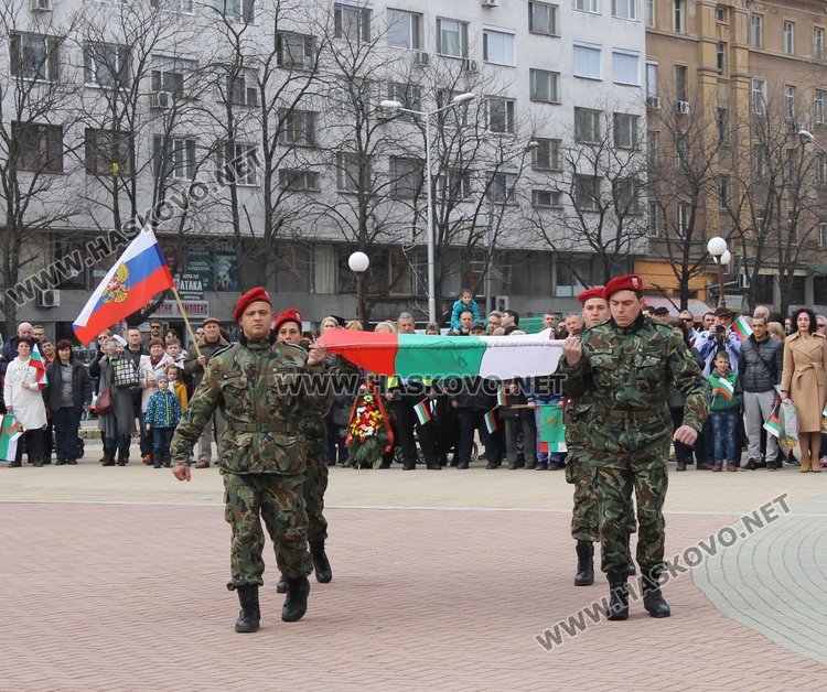 С общоградско тържество Димитровград отбеляза националния празник 3 март