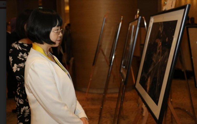 Дубай празнува 3 март, развяха българско знаме