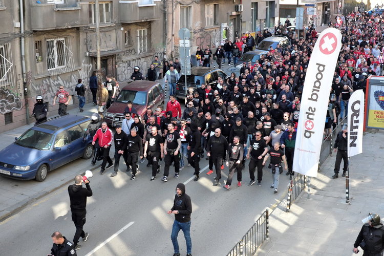 София под футболна блокада 