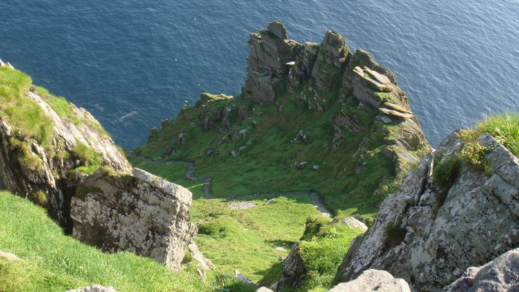 Масов гроб на бебета е открит в бивш католически дом в Ирландия