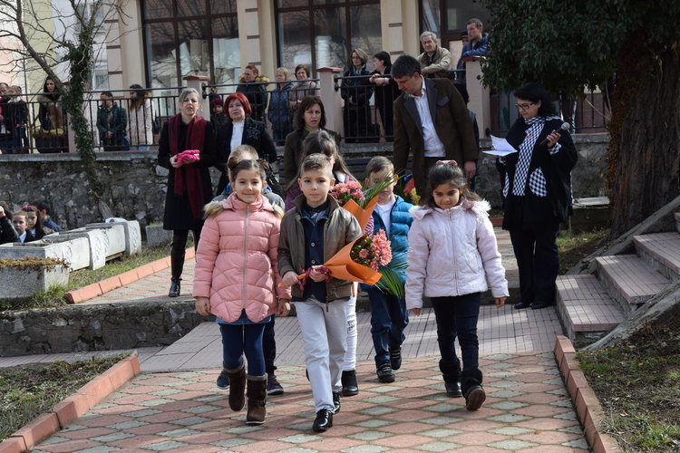 Цветя и венци за трети март в Ардино