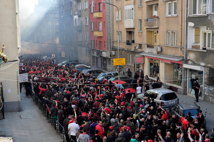 София под футболна блокада 