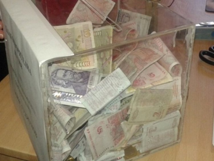 Ученици и учители направиха поредното дарение за лечението на Дани