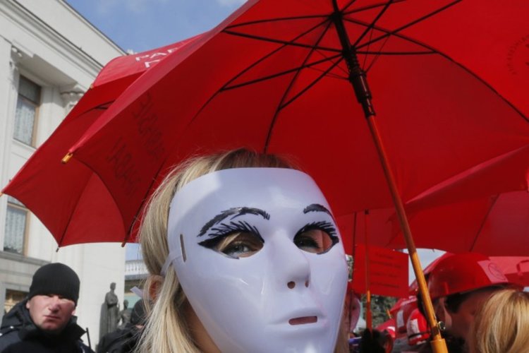 В Украйна искат легализиране на проституцията