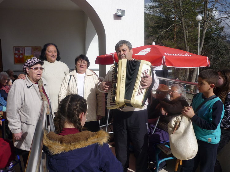 Смолянски деца и младежи живеят с мисията "доброволец с чисто сърце"